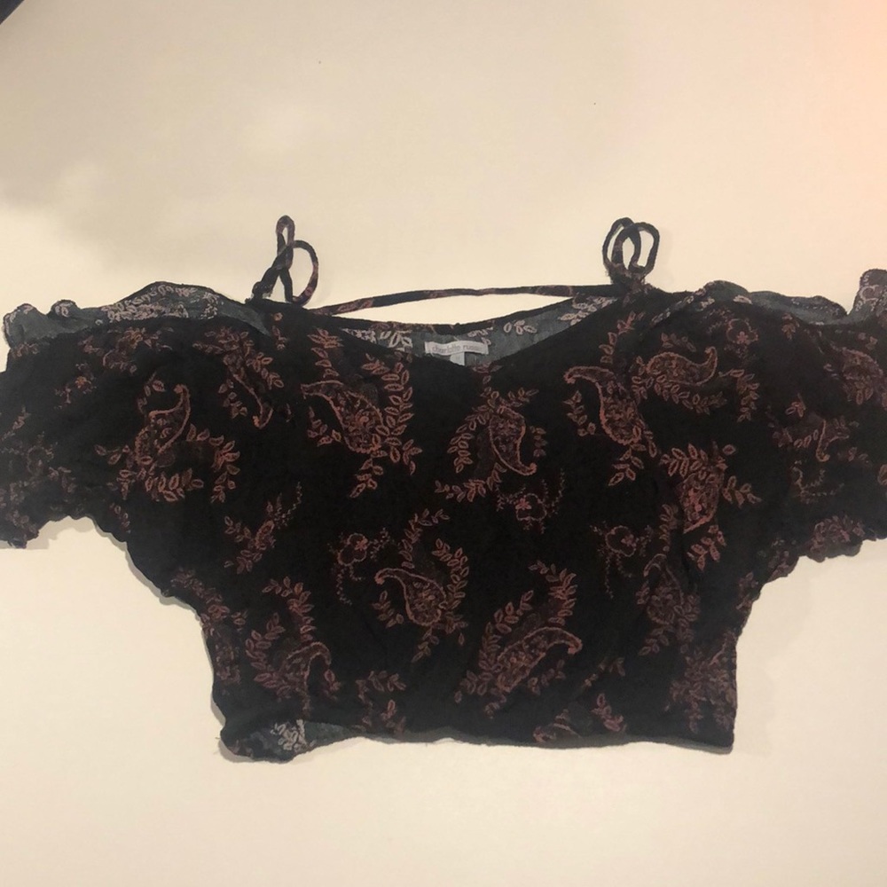 NEVER WORN women’s medium crop top